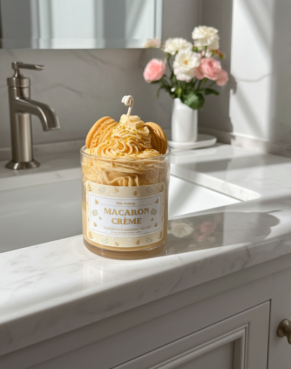 Macaron Crème Candle